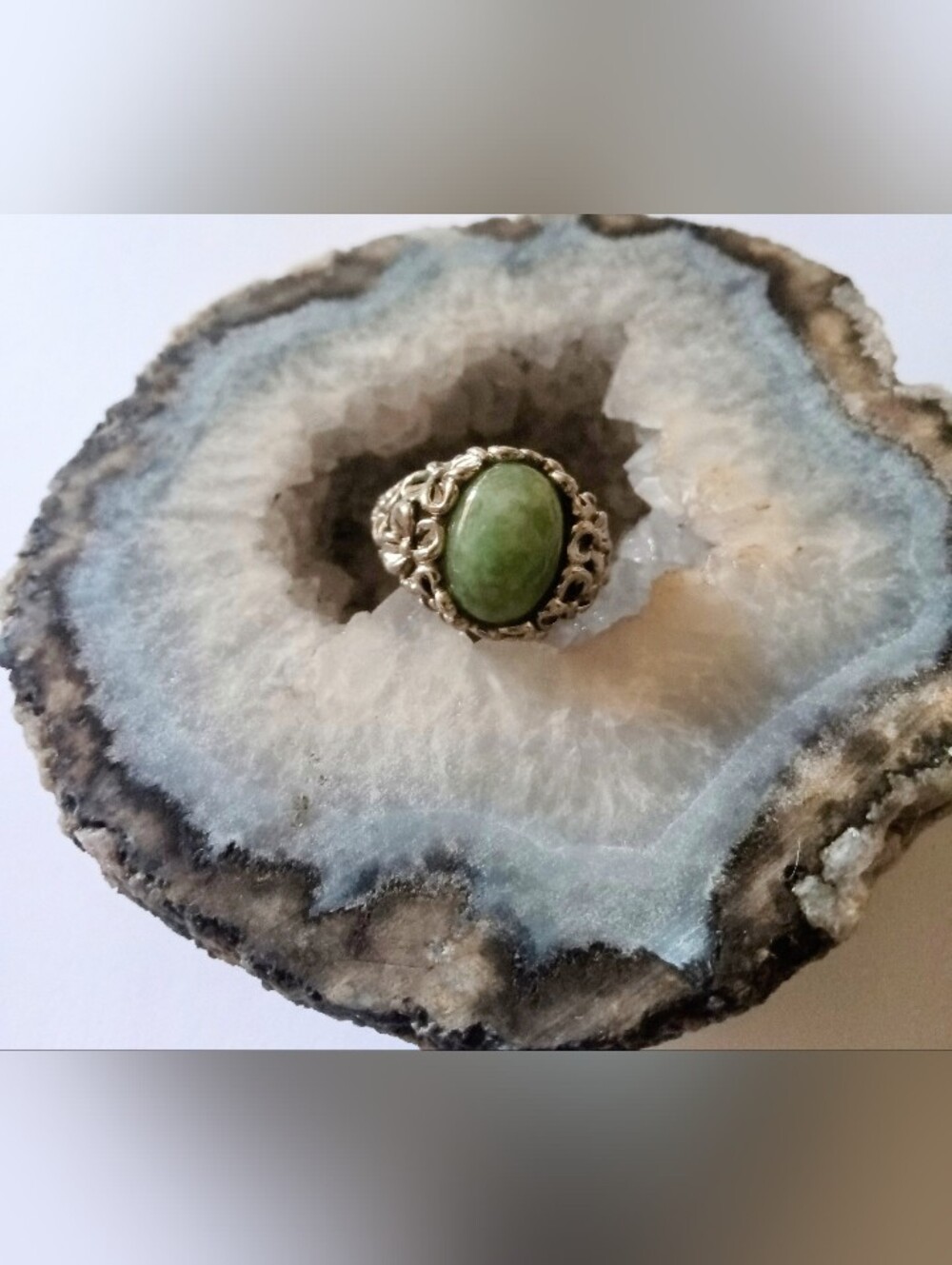 Sterling Silver 925 Oval Green Jade Flower Ring Size 7.5 - Picture 3 of 8
